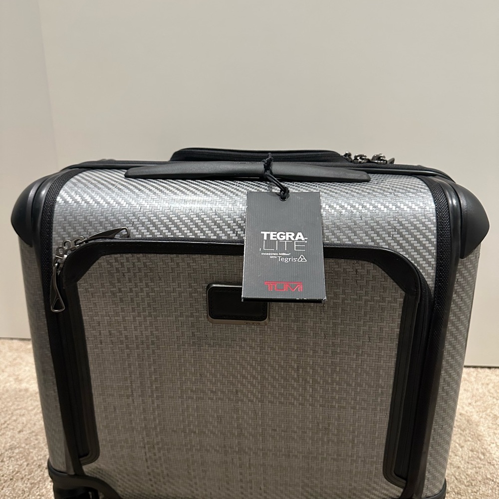 Tumi Tegra Lite Carry-On 4 Wheel Briefcase/Pilots Bag
